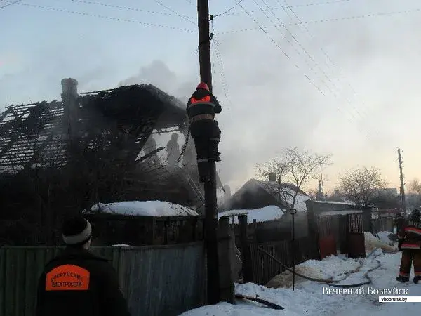 Пожар в переулке Фрунзе: погибла 87-летняя хозяйка дома | bobruisk.ru