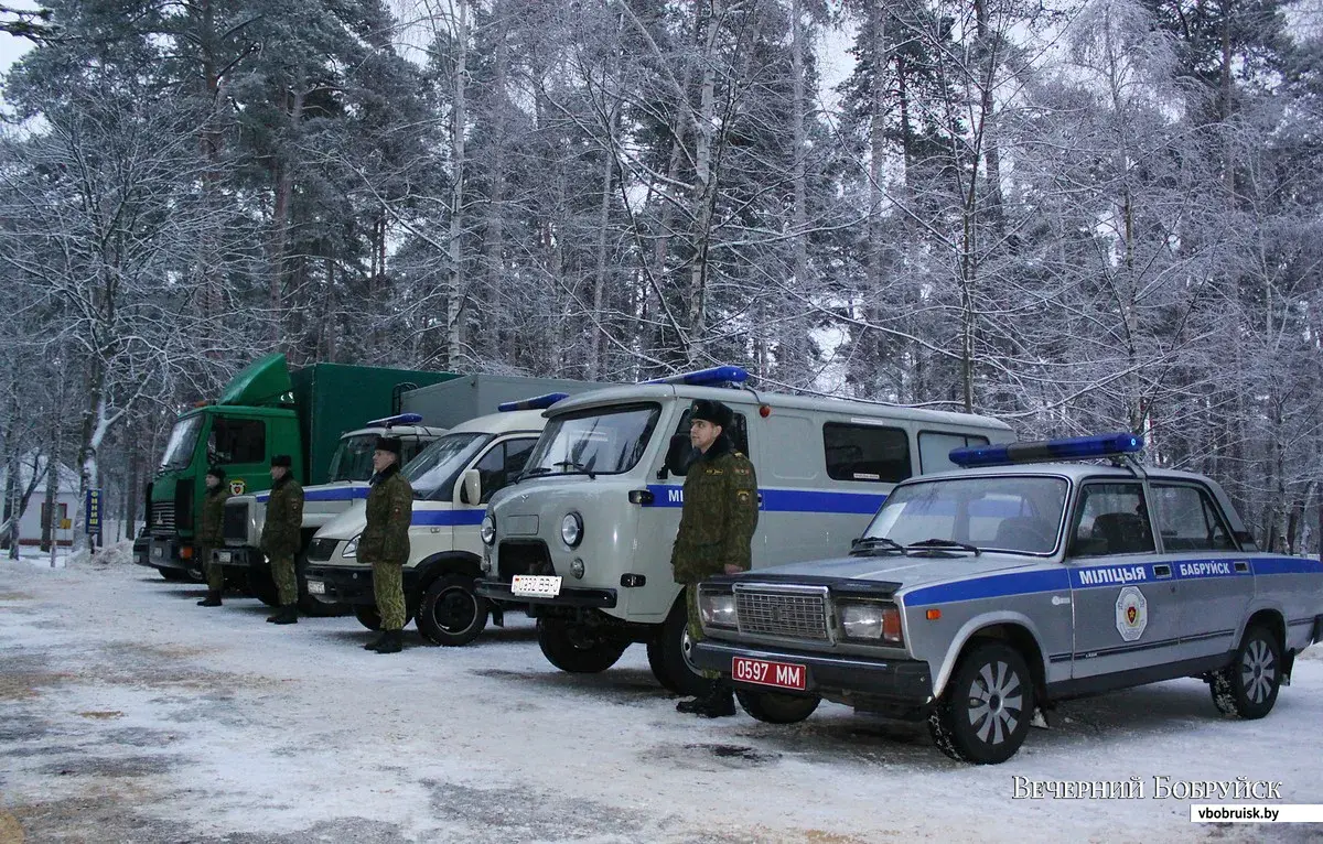 40 новобранцев войсковой части 5527 внутренних войск МВД приняли военную  присягу | bobruisk.ru