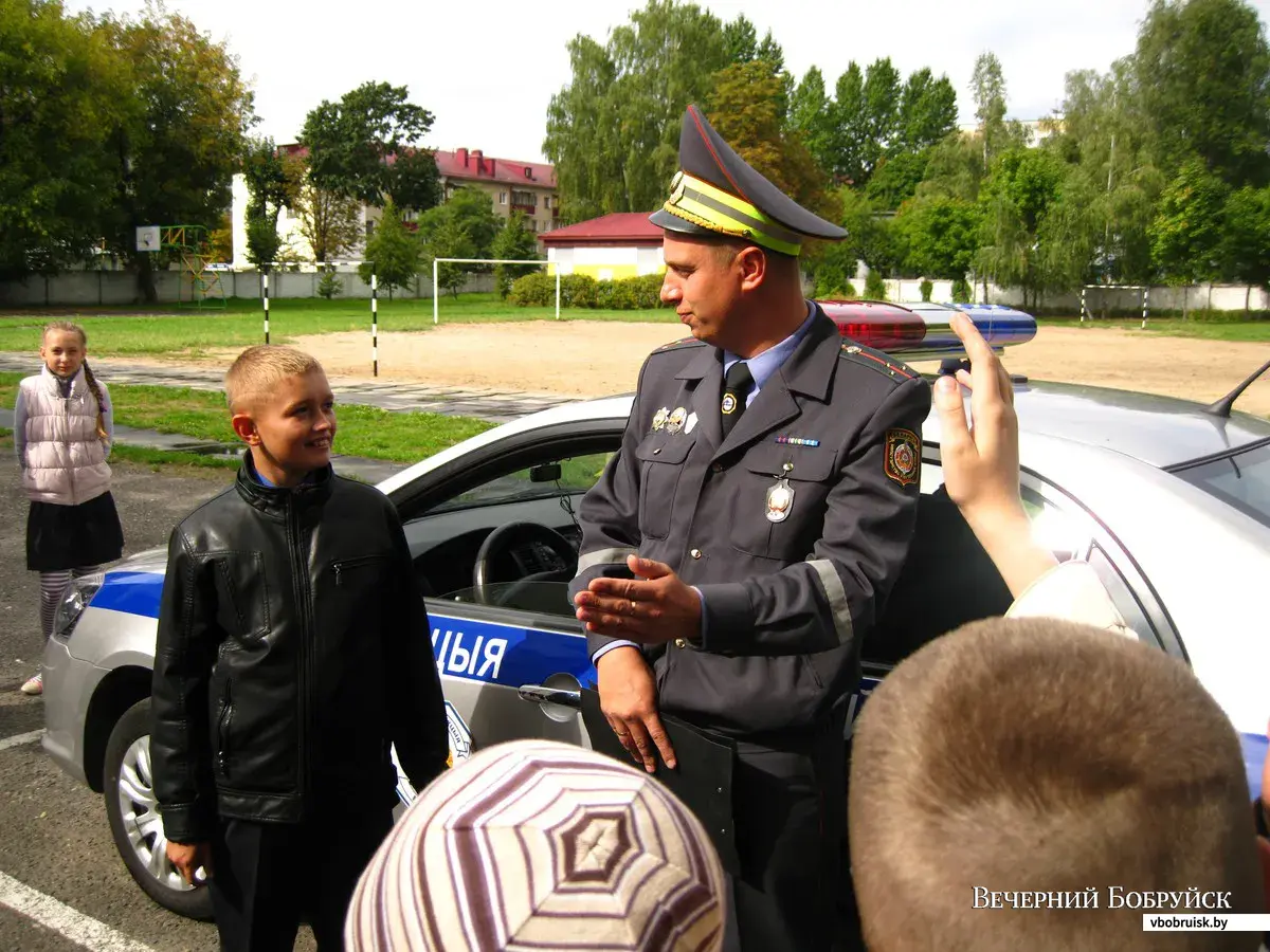 С 25 августа на автомобиле нужно ездить с ближним светом фар | bobruisk.ru