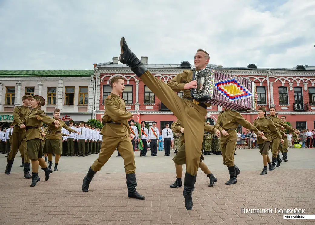 29.06.2018, Бобруйск. Митинг, посвященный 74-й годовщине освобождения города Бобруйска от немецко-фашистских захватчиков