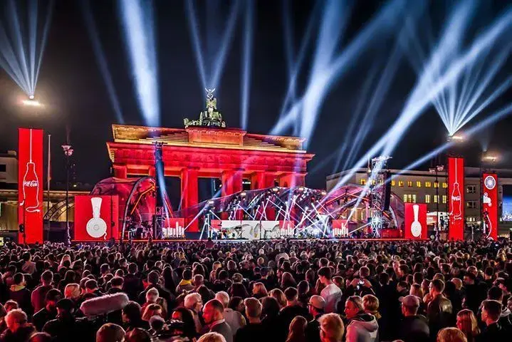 www.wohlthat-entertainment.de