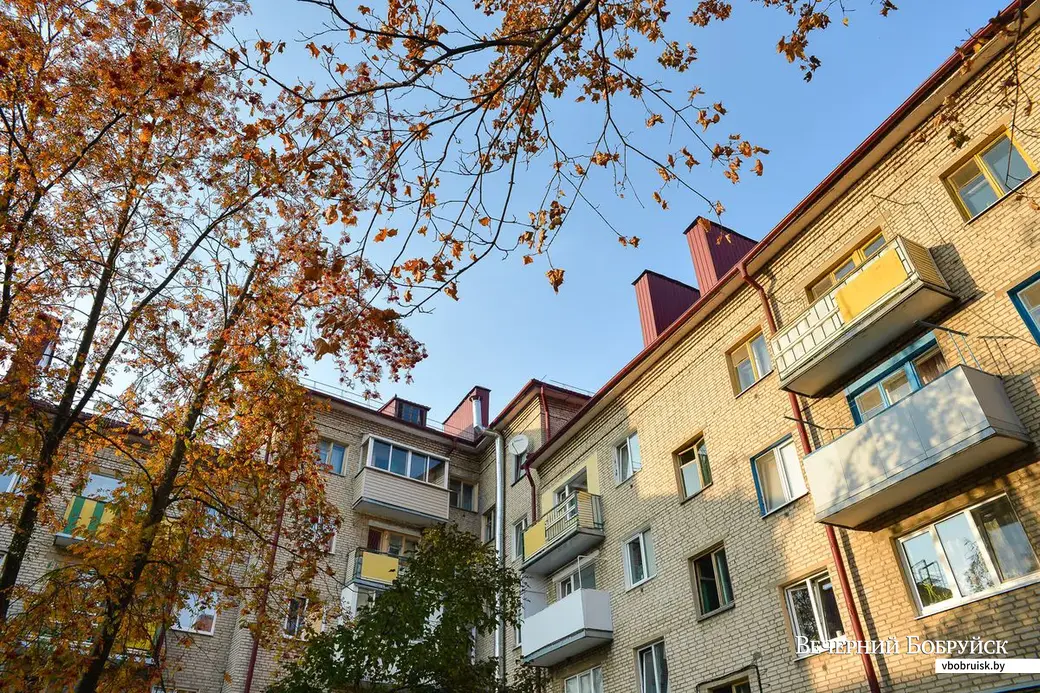 19.10.2018. Жилые дома в районе площади имени В.И.Ленина