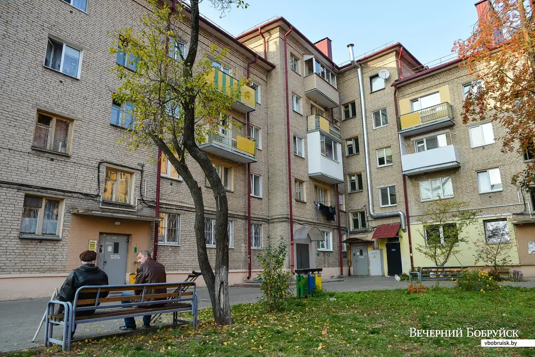 19.10.2018. Жилые дома в районе площади имени В.И.Ленина