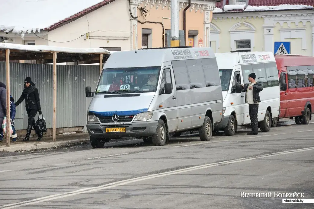10.02.2017, Бобруйск. Транспорт, улицы, прохожие