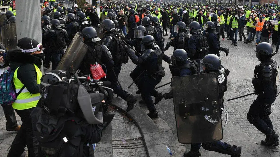 Протесты в Париже. Фото AFP