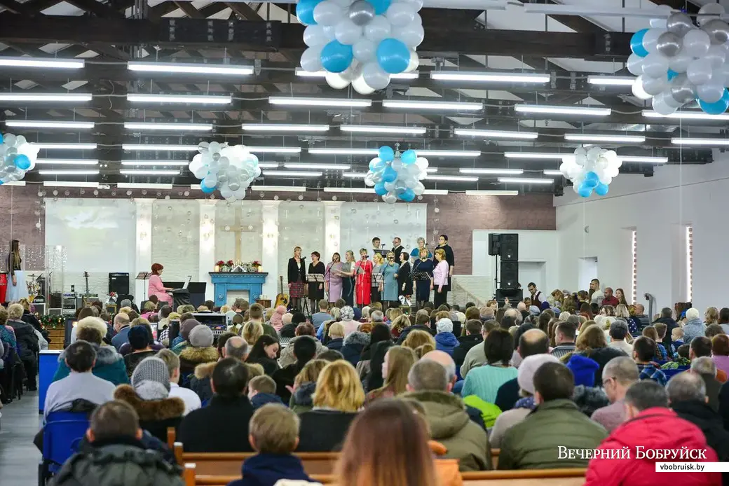 25.12.2018. Рождественское богослужение в церкви христиан веры евангельской