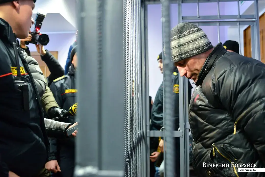 09.01.2019. Оглашение приговора по делу Александра Осиповича (двойное убийство). Обвиняемый Александр Осипович