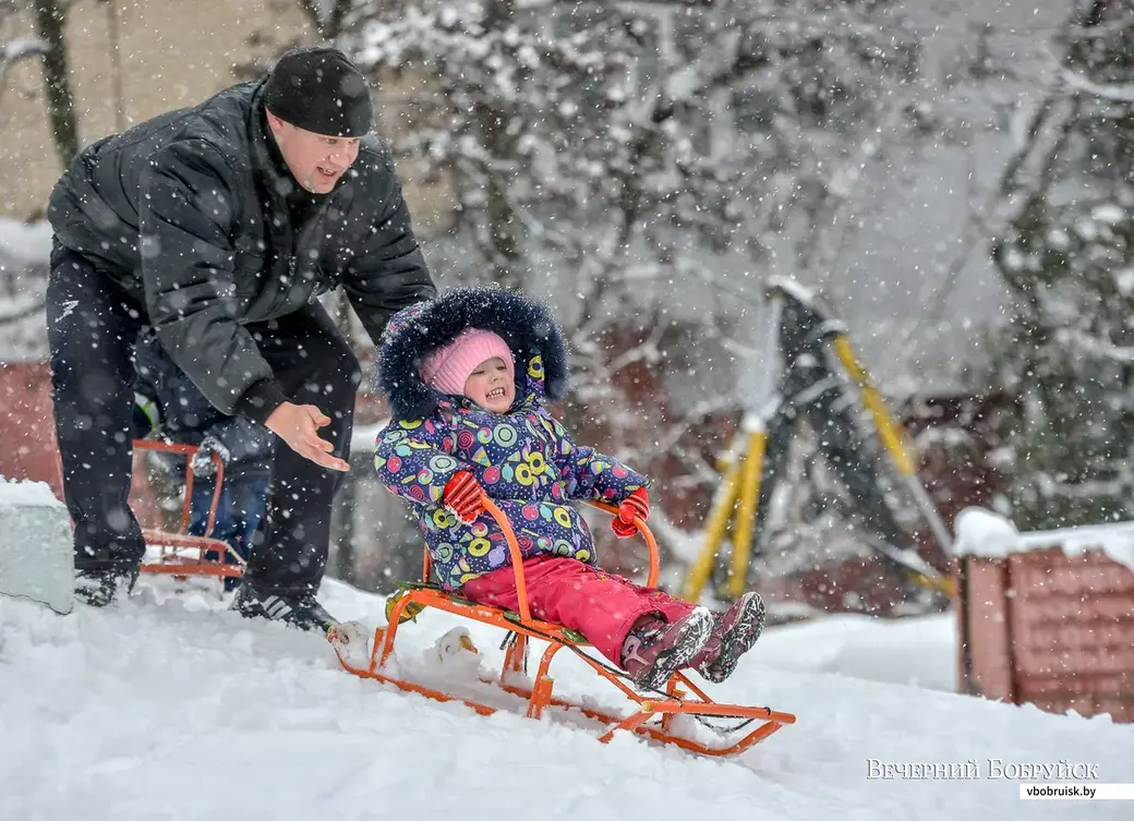 Хороший родитель всегда и поддержит, и подскажет, и научит.