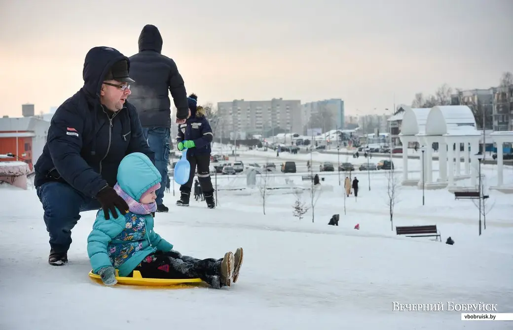 10.01.2019. Снежная горка у Дворца искусств