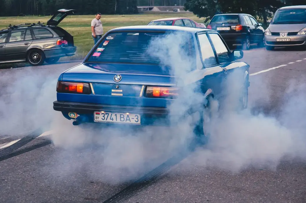 BMW E21