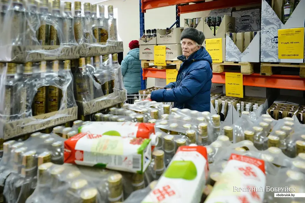 Покупатели в одном из магазинов Бобруйска. Фото носит иллюстративный характер.