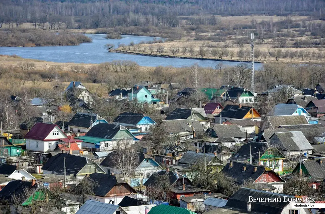 Вид с 18-го этажа на Назаровку.