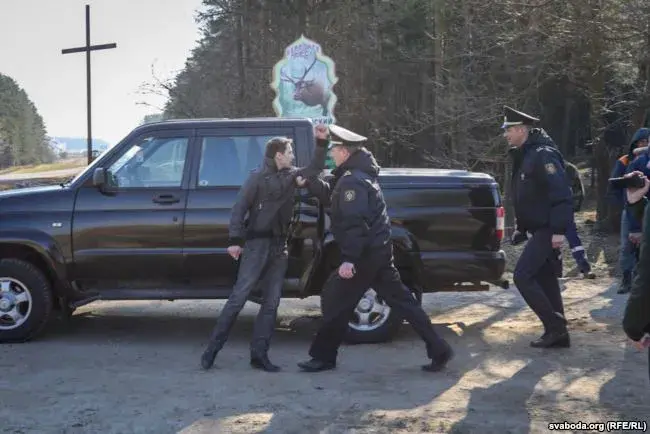 Здержание Дениса Урбановича
