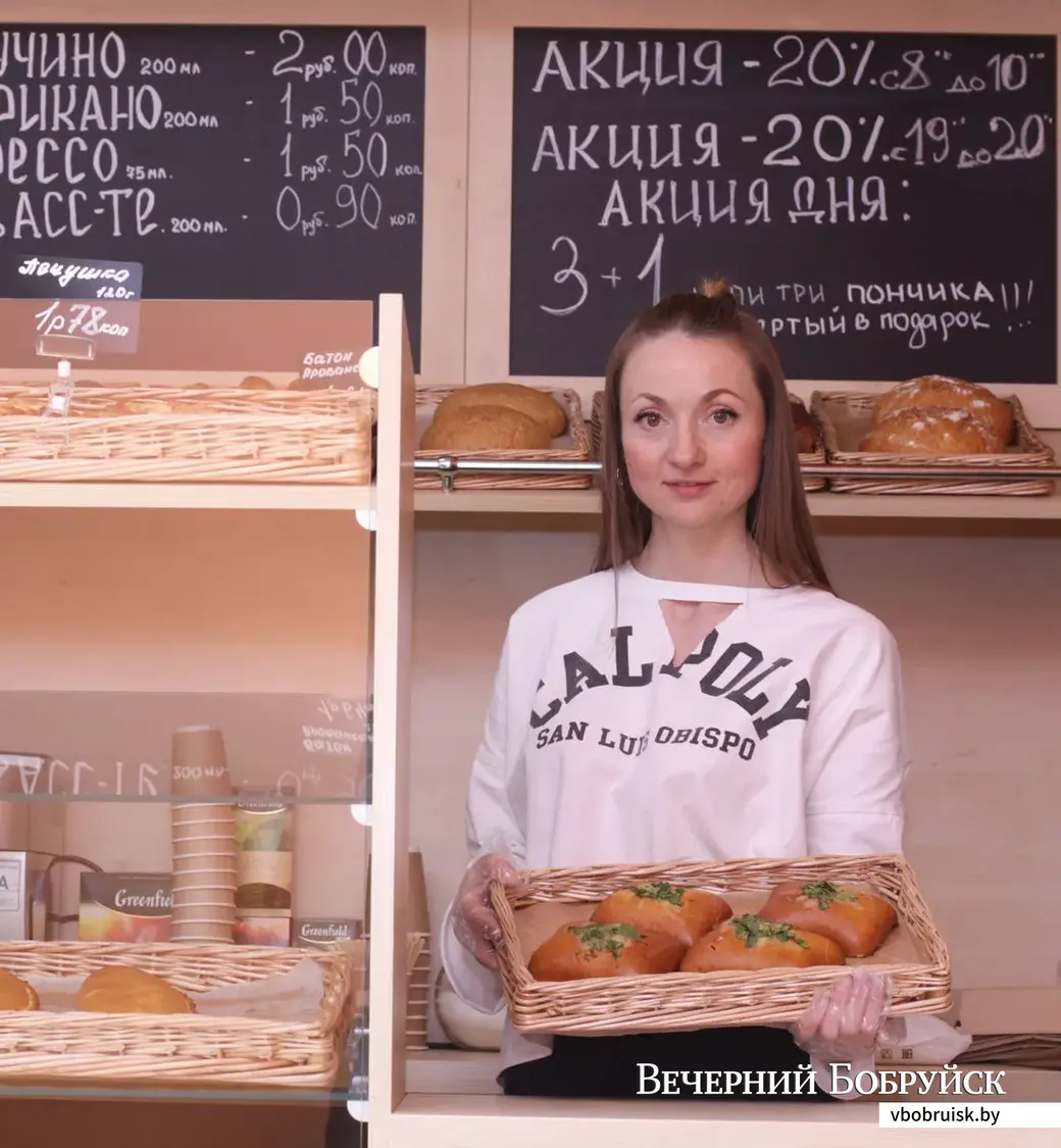 Свежие смаженки из пекарни «Маковка».