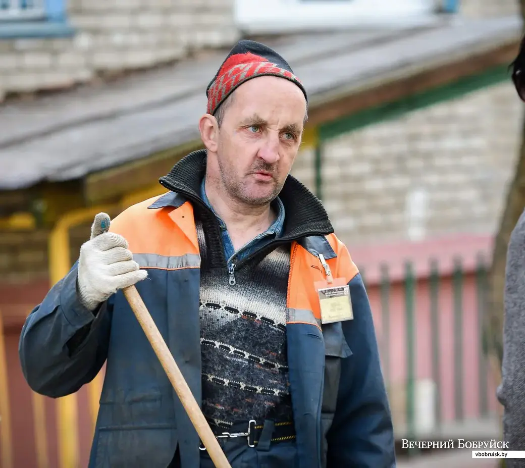 Дворник Сергей Ильич.