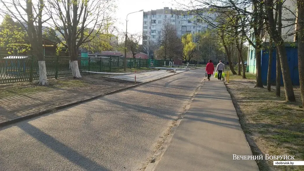 Новая парковка перед санаторным ясли-садом №12 на ул. Рокоссовского.