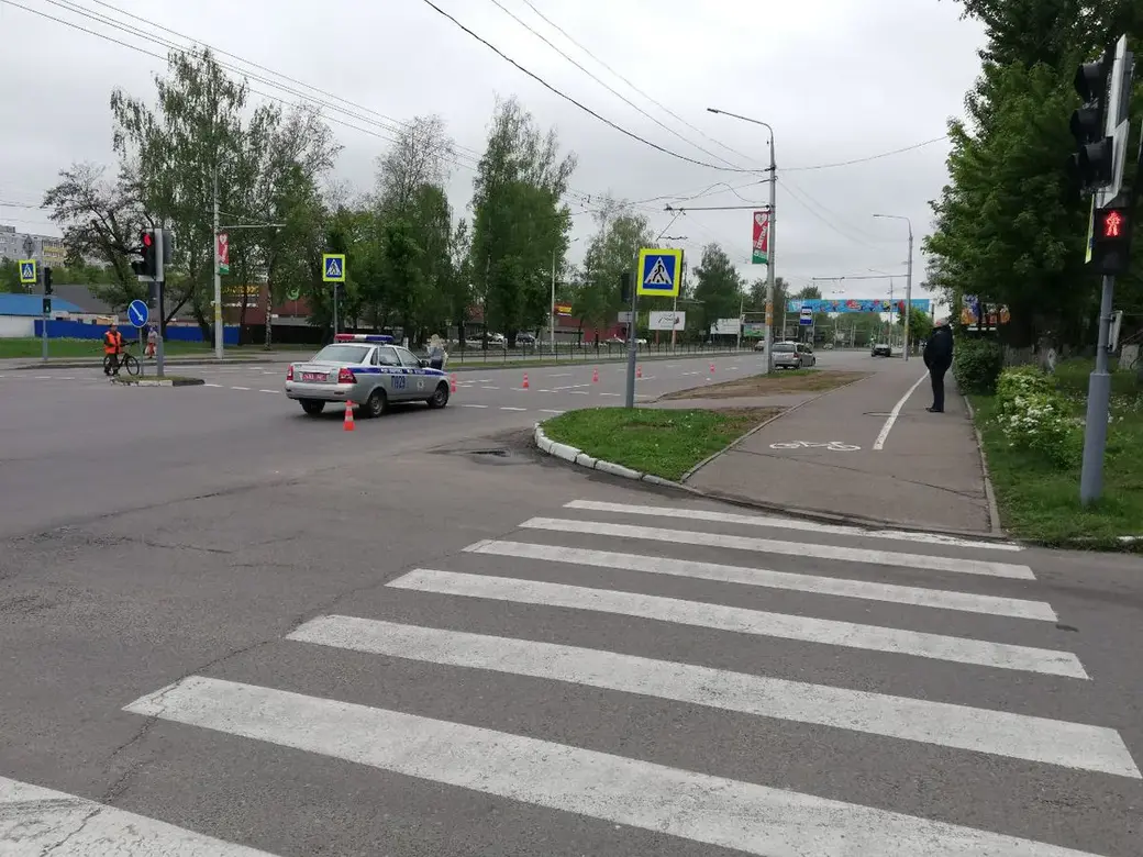 5 мая в 14.20 на перекрестке ул. 50 лет ВЛКСМ – Западная бобруйчанин на автомобиле «Фольксваген Пассат» наехал на велосипедиста.