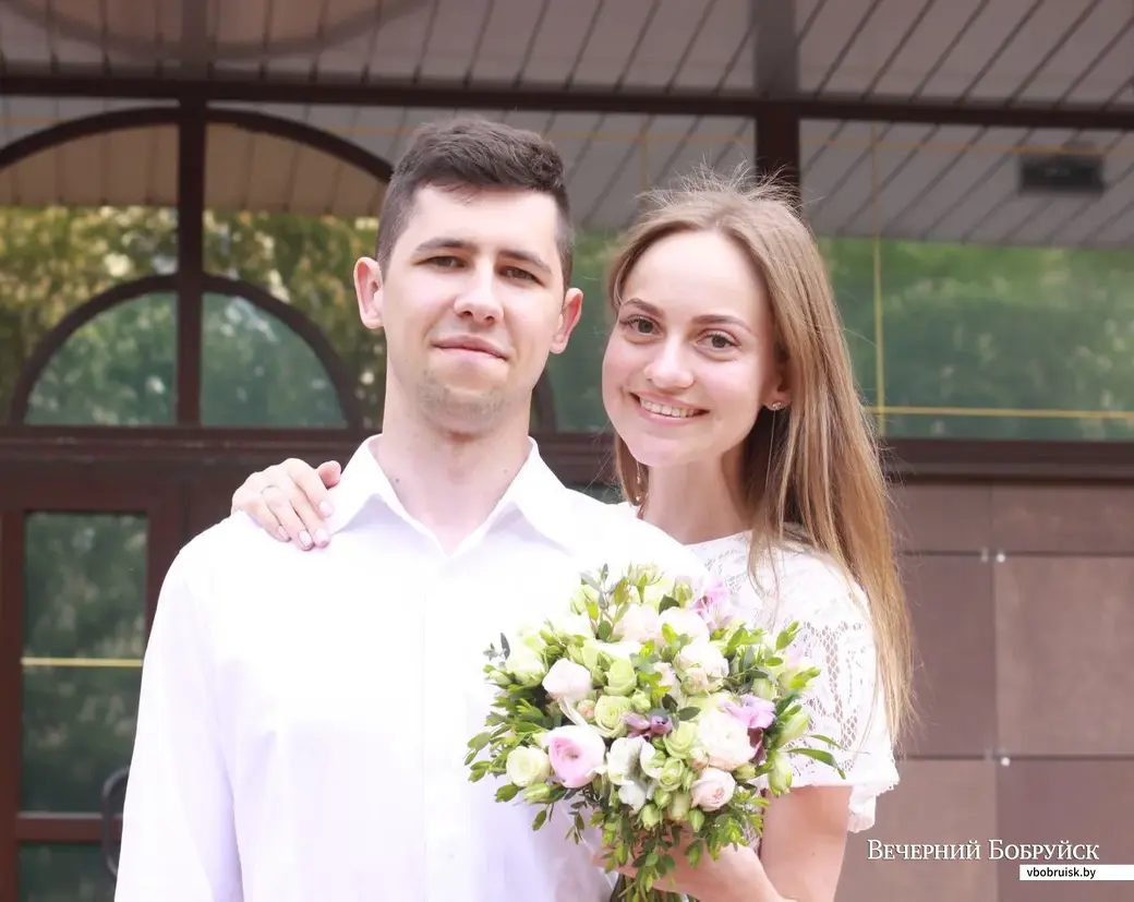 Маргарита Воробьева и Дмитрий Дайнеко поженились 17 мая.