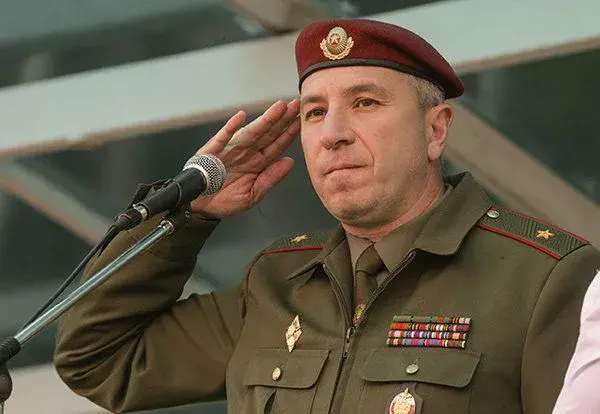 Юрий Караев