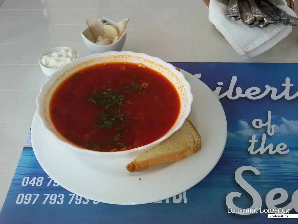 Одесса 2018. Еда в Украине вкусна и порции достаточно большие.
