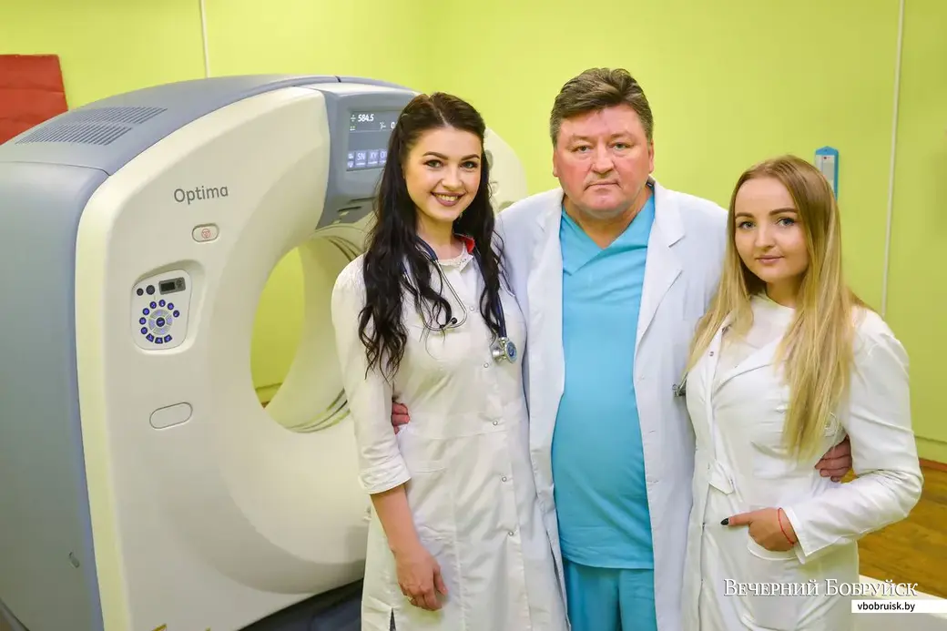 13.06.2019. Медицинская династия Борисовых. Врач анестезиолог-реаниматолог Дмитрий Георгиевич Борисов, врач общей практики Ольга Борисова, врач фтизиатр-пульмонолог
