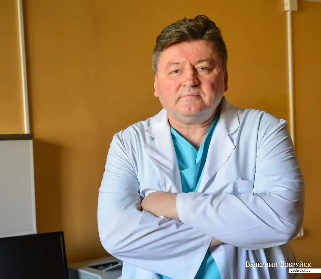 13.06.2019. Медицинская династия Борисовых. Врач анестезиолог-реаниматолог Дмитрий Георгиевич Борисов. Фото Александра Чугуева.