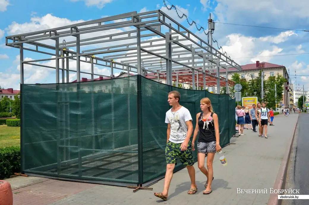 21.06.2019. Строительство павильона «Белсоюзпечати» на площади имени Ленина