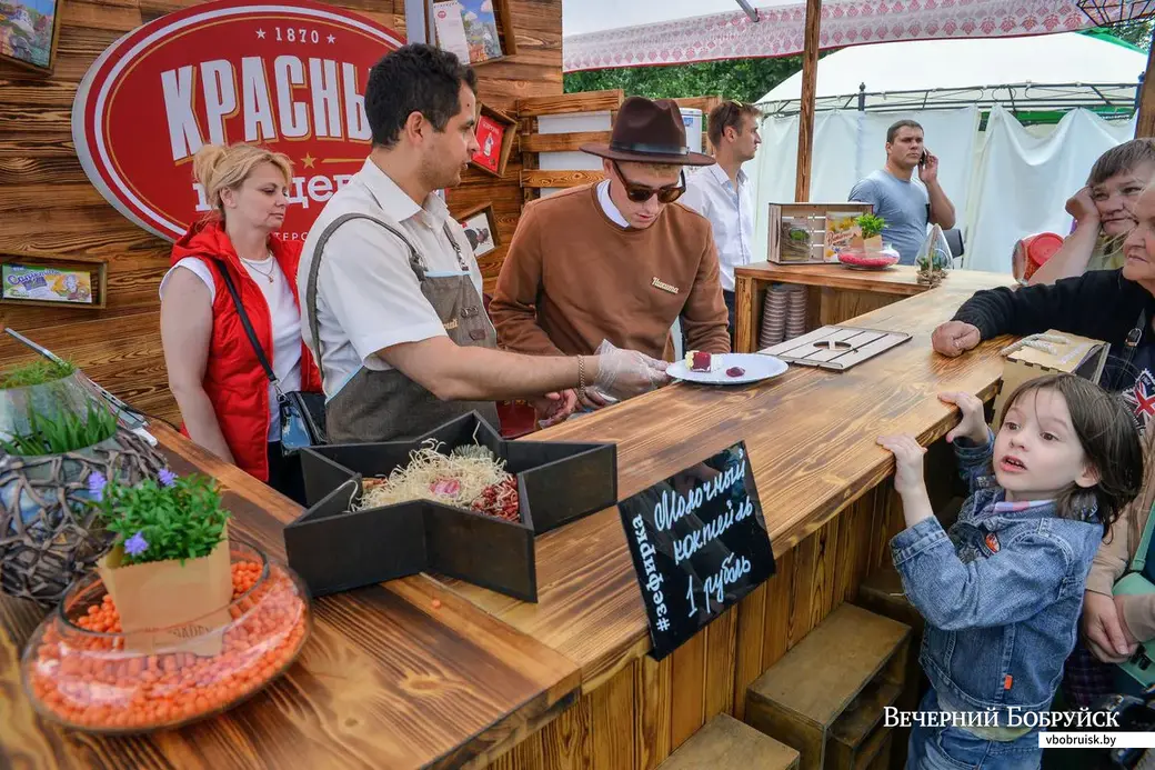 29.06.2019. Фестиваль «Запрашаем смачна есцi!» c дегустацией белорусских блюд от руководителей предприятий города