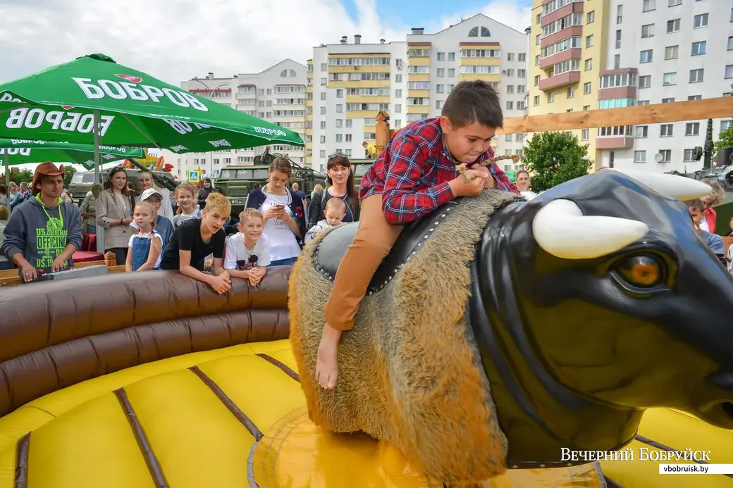 29.06.2019. Фестиваль «Запрашаем смачна есцi!» c дегустацией белорусских блюд от руководителей предприятий города