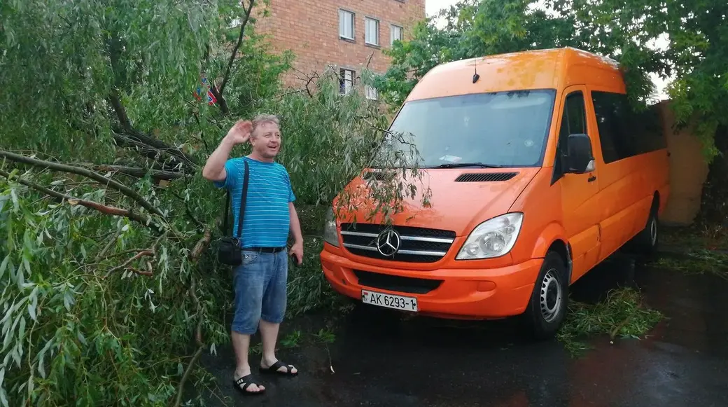 1.07.2019. Последствия урагана в Пинске. Фото Zello «Пинск ГАИ»