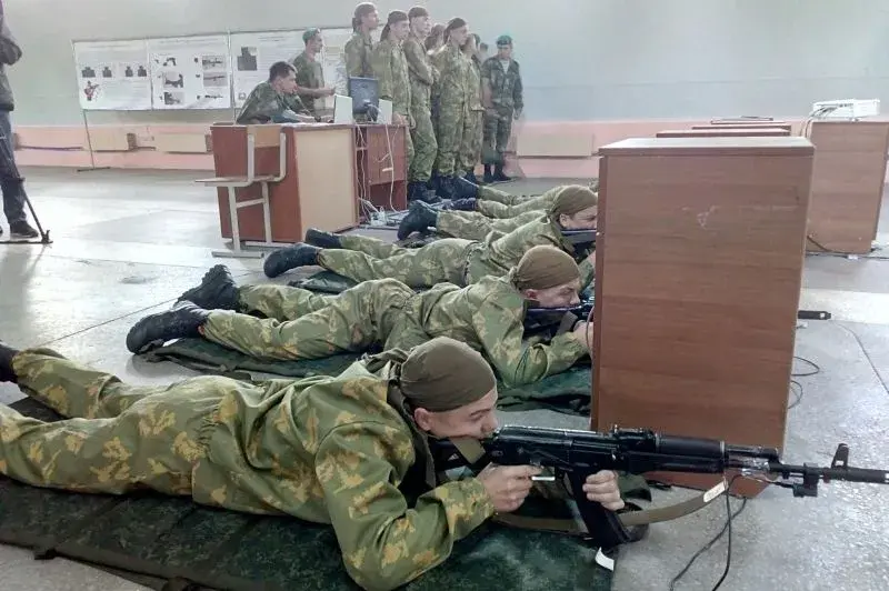 13.07.2019. Военно-патриотический лагерь для подростков на базе бригады спецназа