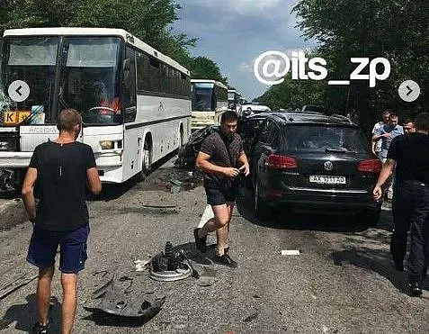 14.07.2019, Запорожская область. Авария кортежа охраны президента Украины и автобуса с детьми