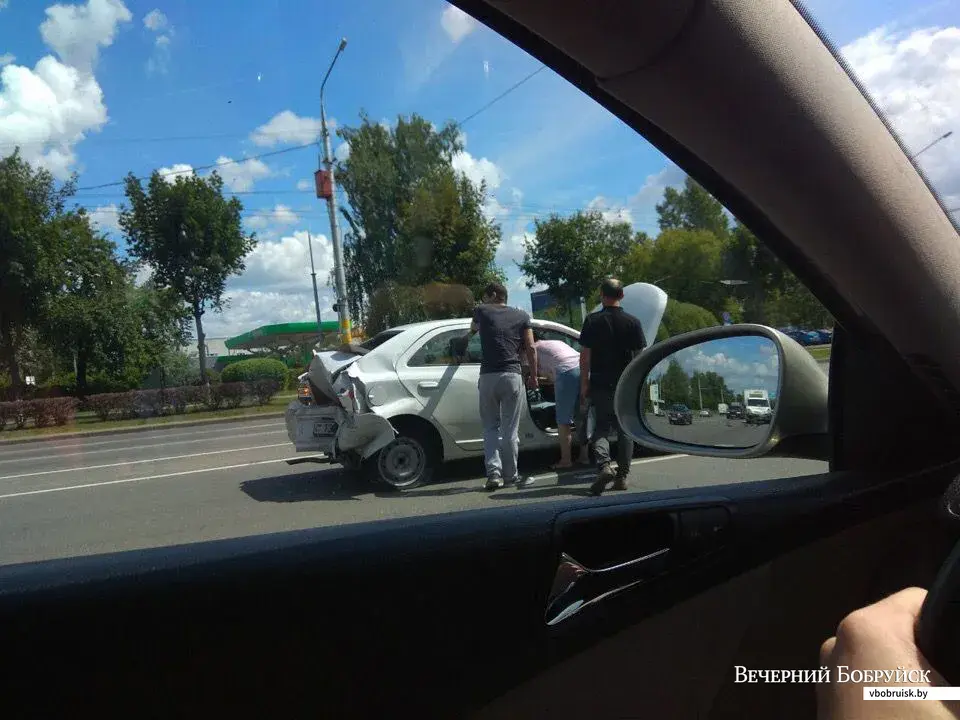 19.07.19. Авария на Минской - 2. Фото Телеграм-канала «Дороги Бобруйска».