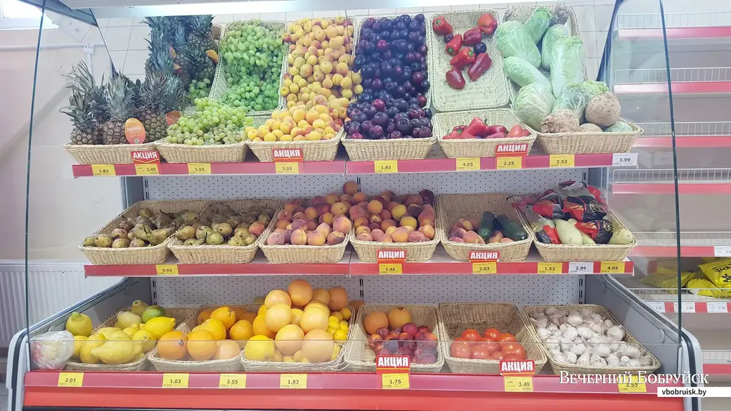 Многие товары в магазине сейчас на акции.