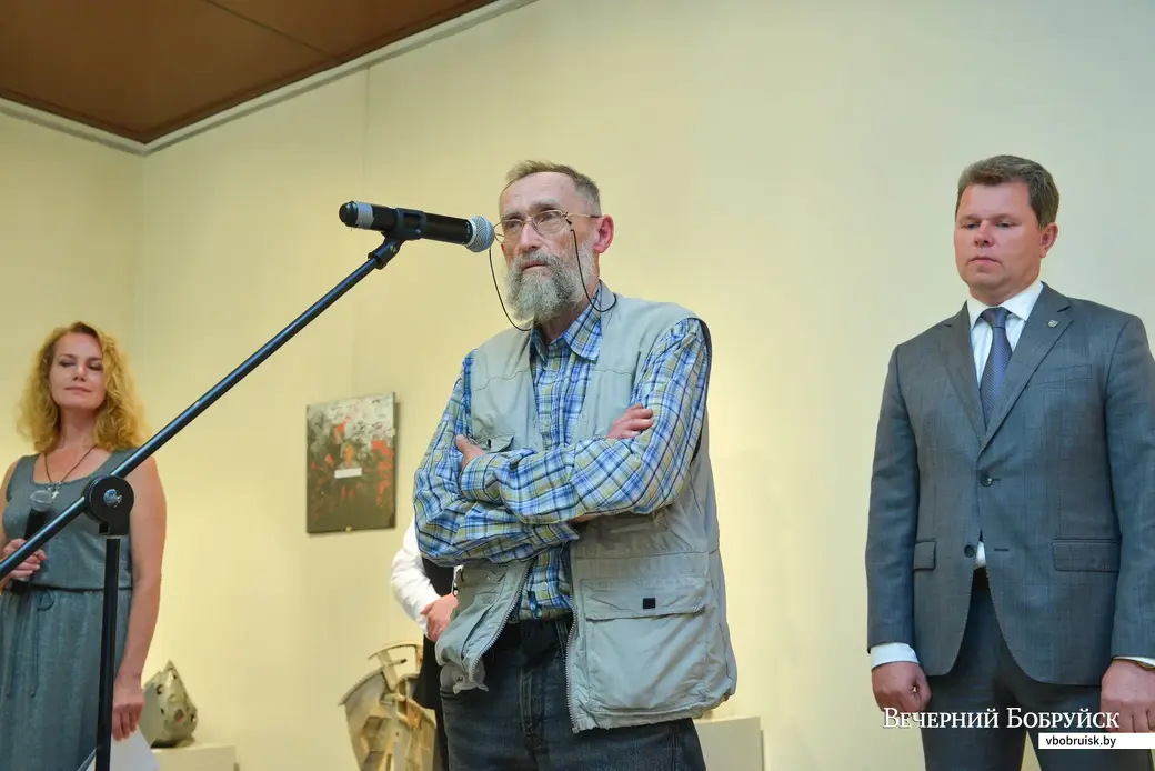 Открытие итоговой выставки XVI Международного пленэра по керамике «Арт-Жыжаль». Руководитель пленэра Валерий Колтыгин