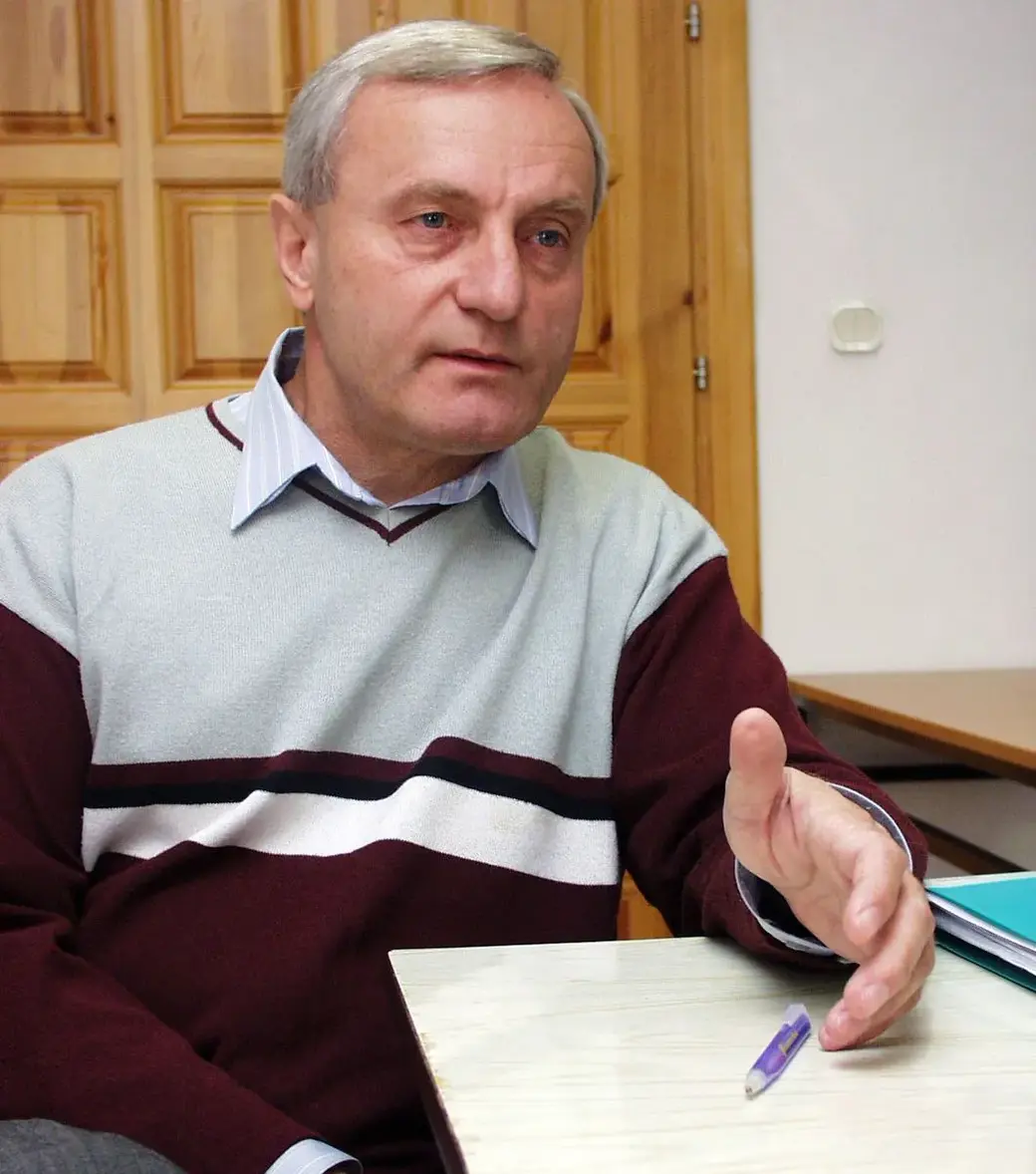 Эдуард Мельников.
