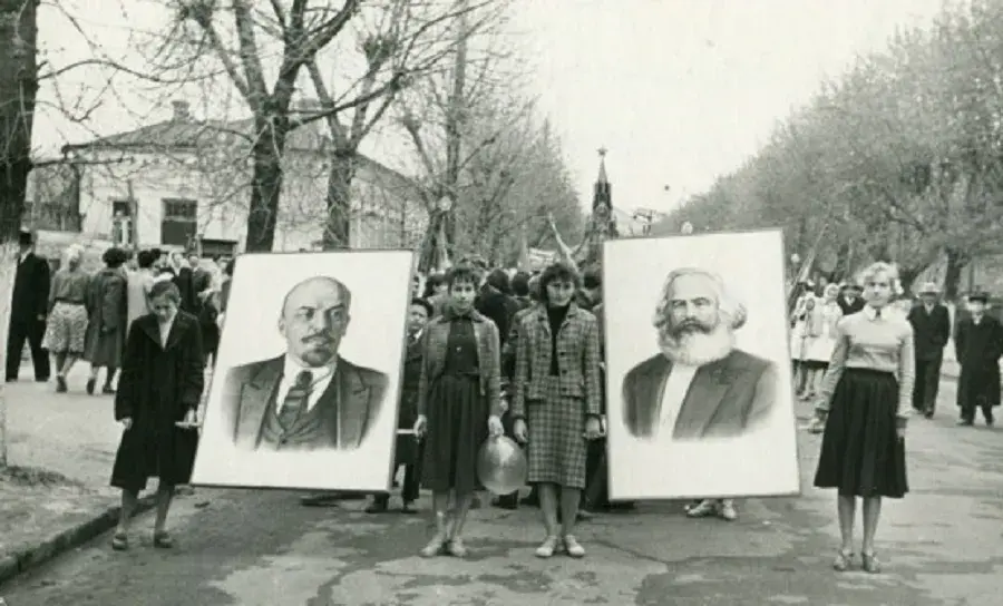 Бобруйск, 7 ноября 1961 года.