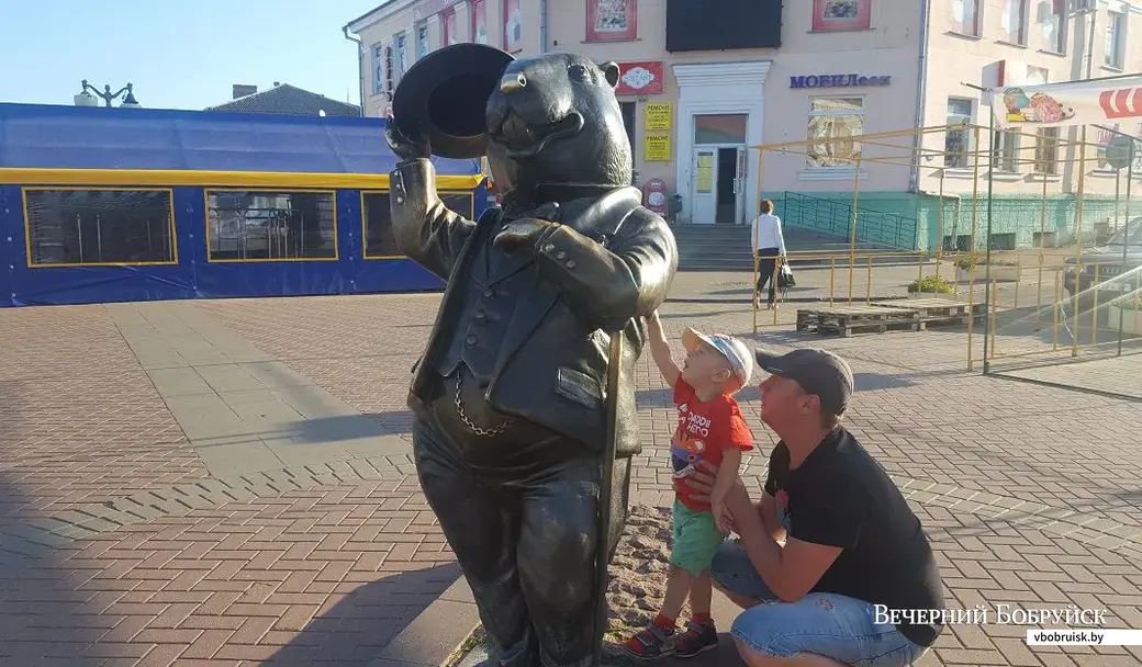 И снова в шляпе!