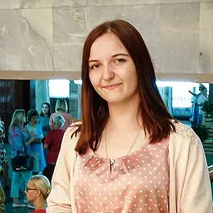 Александра Перегудова.