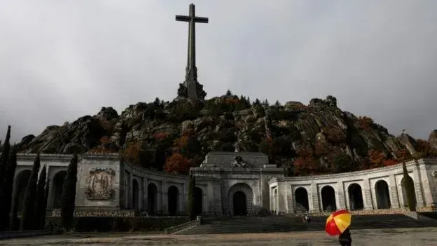 Мемориал в Долине Павших. Фото REUTERS