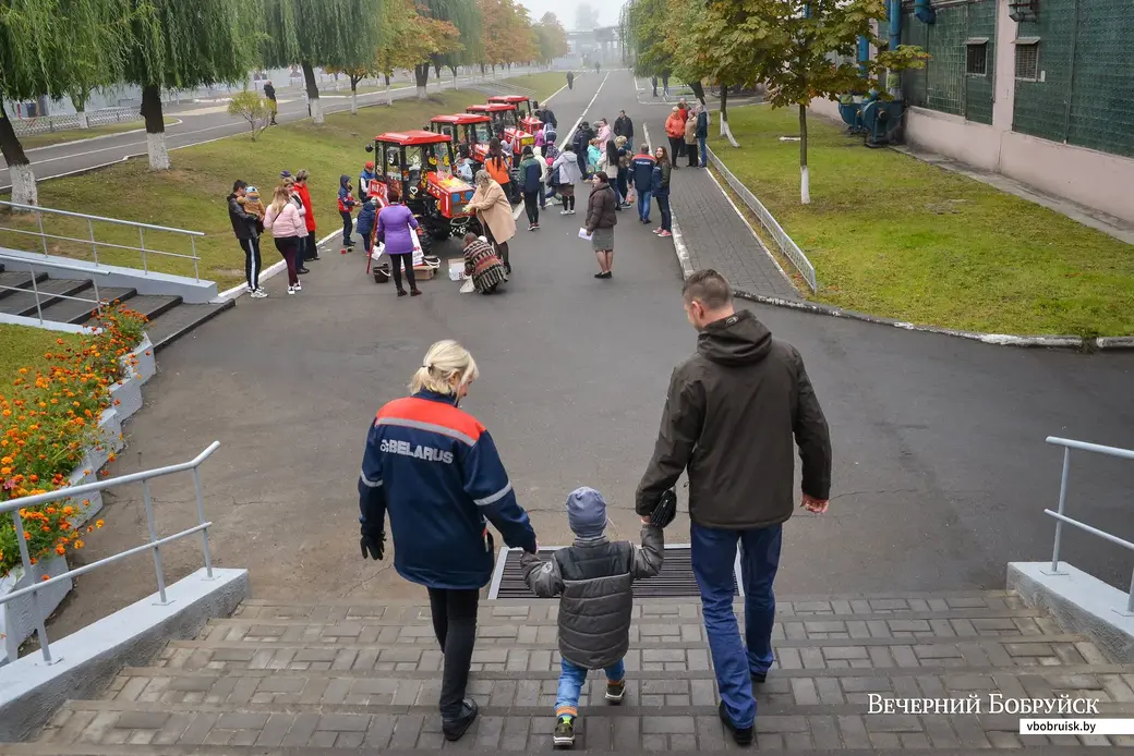 27.09.2019. День машиностроителя на ОАО «Бобруйский завод тракторных деталей и агрегатов»