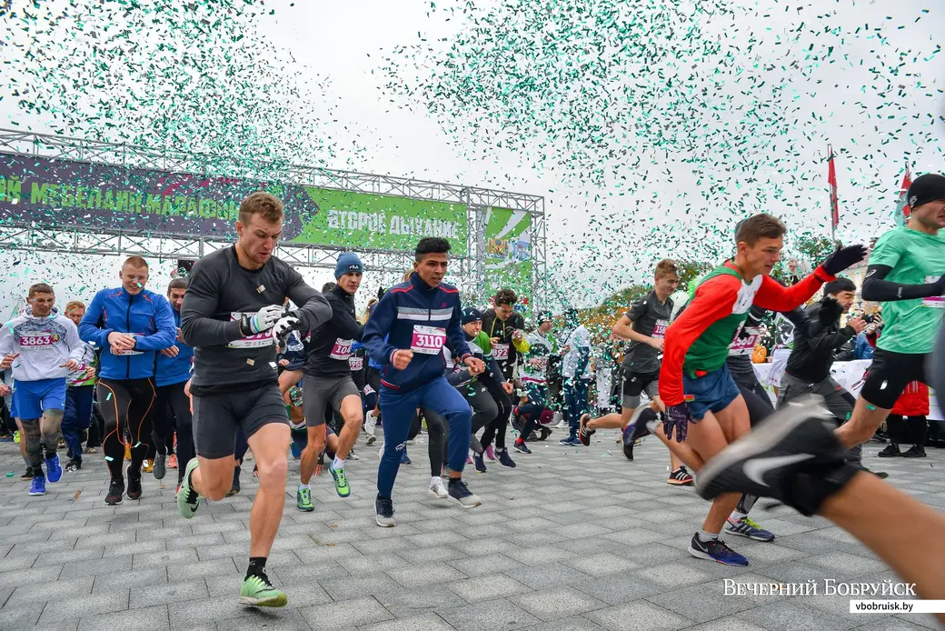 06.10.2019. Могилевский Мебелаин марафон «Второе дыхание». Старт дистанции 4000 метров.