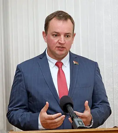 Директор «Красного пищевика» Сергей Анюховский будет представлять интересы города в Совете Республики.