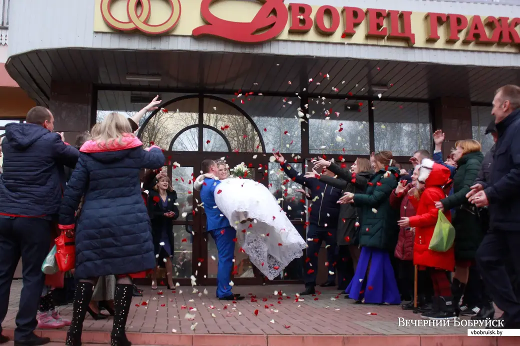 15 ноября свои отношения узаконили Алеся и Кирилл Бокачи.