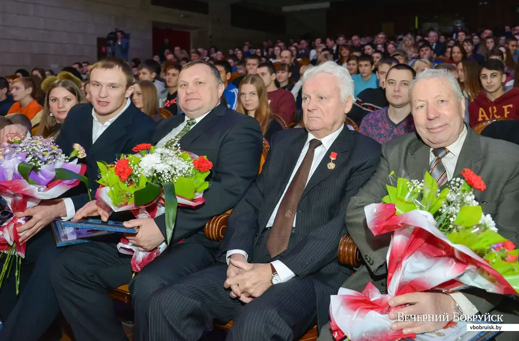 30.12.2014, Бобруйск. Вечер-чествование десяти лучших спортсменов и их тренеров по итогам 2014 года. Петр Яновский – крайний справа.
