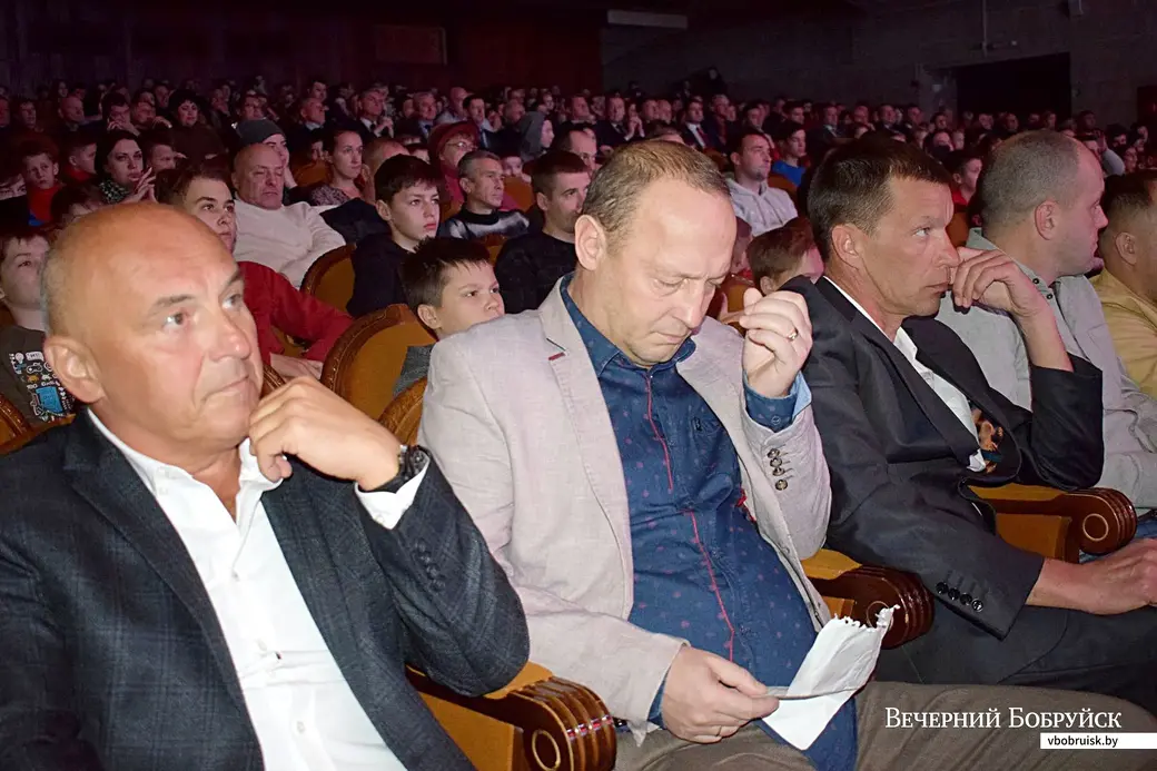 12.12.2019. Торжественное чествование ФК «Белшина», чемпионов Первой лиги чемпионата Беларуси. В центре – главный тренер Эдуард Градобоев.