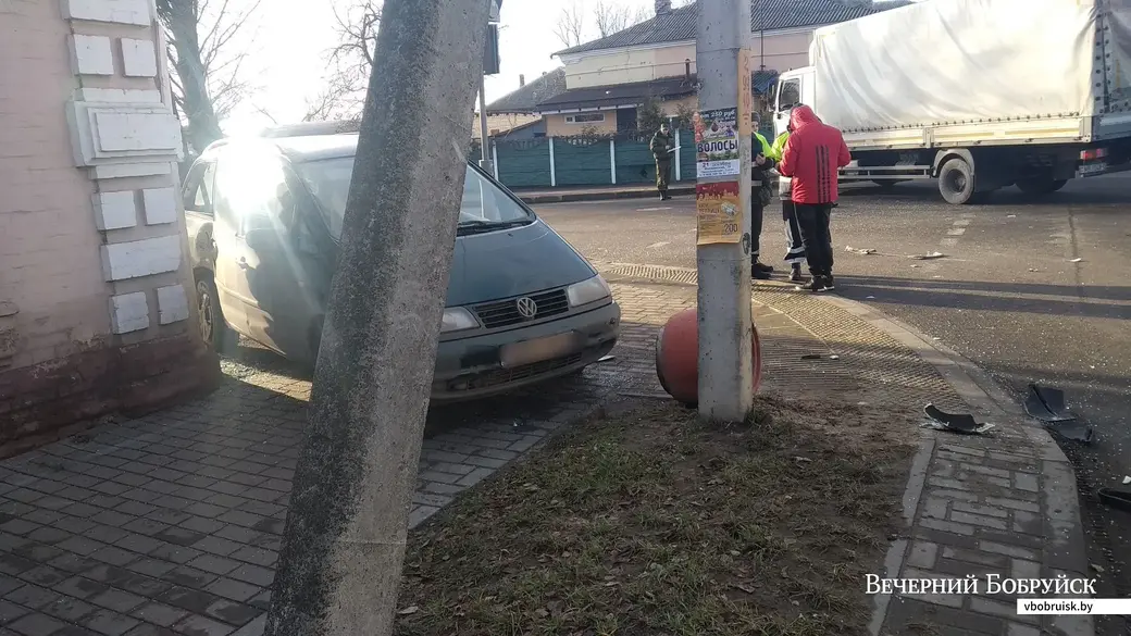 19.12.2019, ДТП в Бобруйске на перекрестке Бахарова-Чонгарской