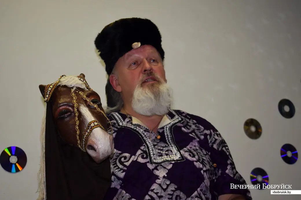 20.12.2019, Бабруйск. Іван Кірчук расказвае пра маскі