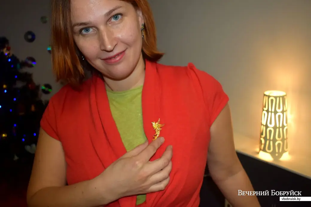 22.12.2019. Новогодняя барахолка в Бобруйске. Надзея Разумік з новай брошкай.