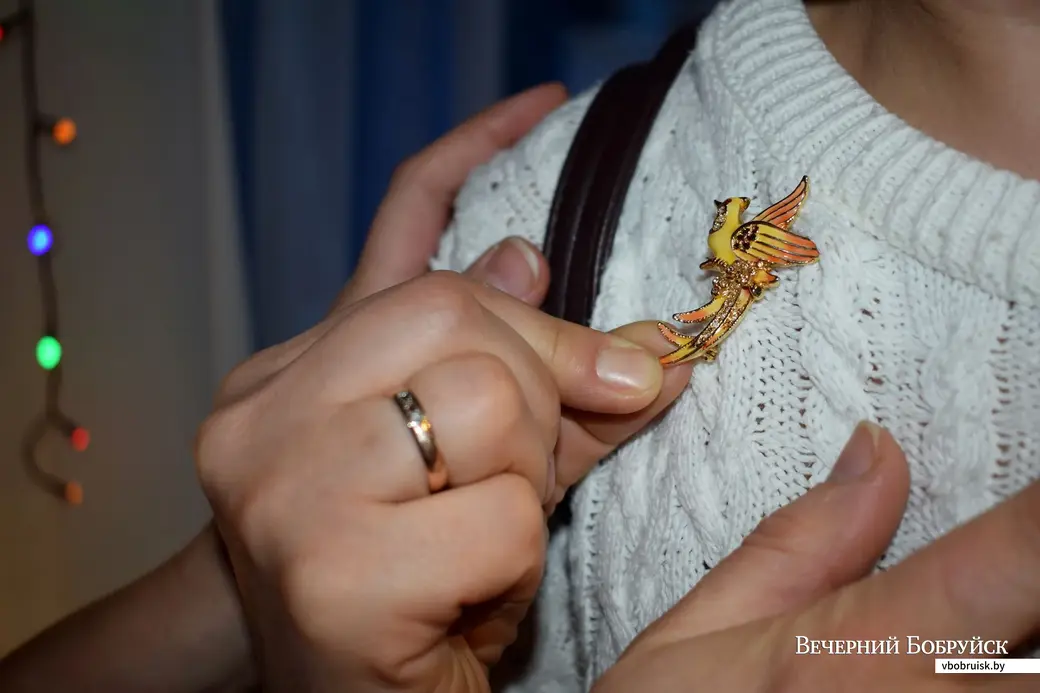 22.12.2019. Новогодняя барахолка в Бобруйске. Брошь в ответ на палантин.